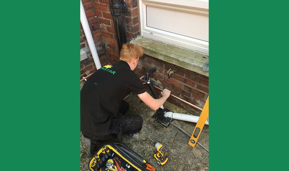 Greenstar installing gas supply pipework